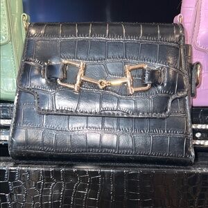 Elite Las Vegas Boutique Convertible Croc Clutch 🖤